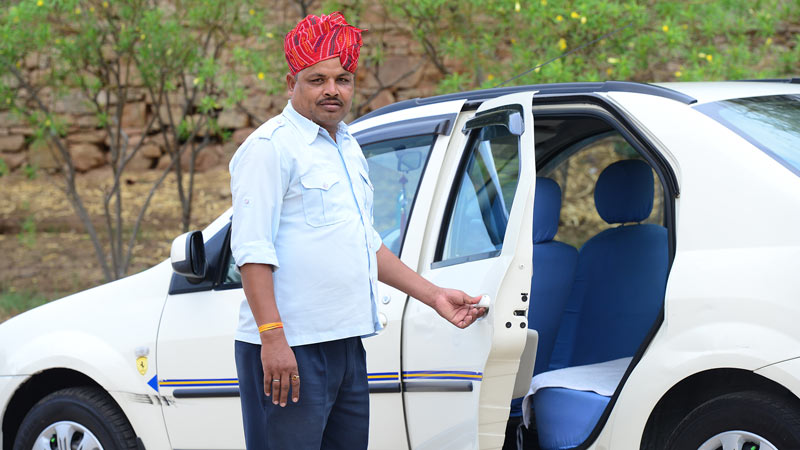 Make Your Rajasthan Trip Unforgettable By Hiring A Car